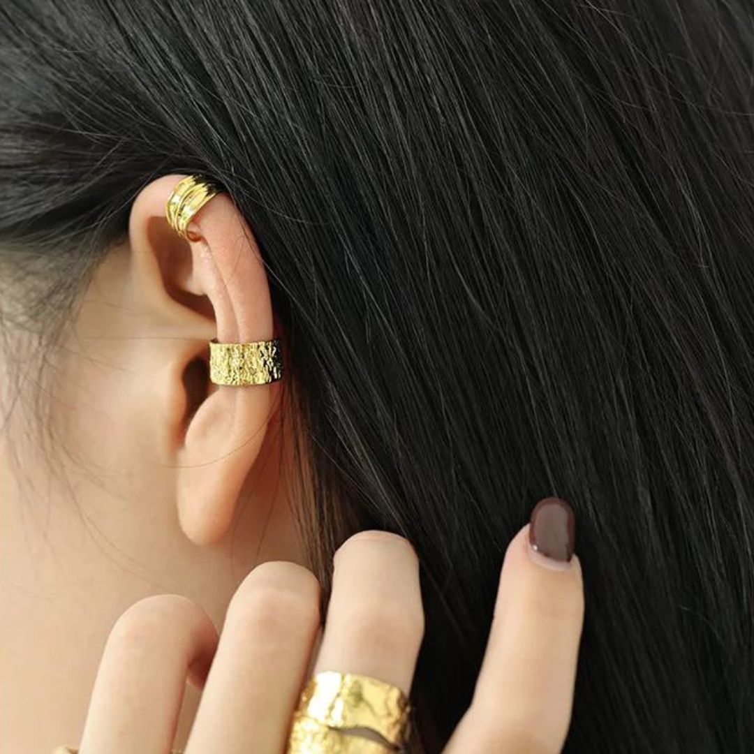 Zara - Structured huggie earrings