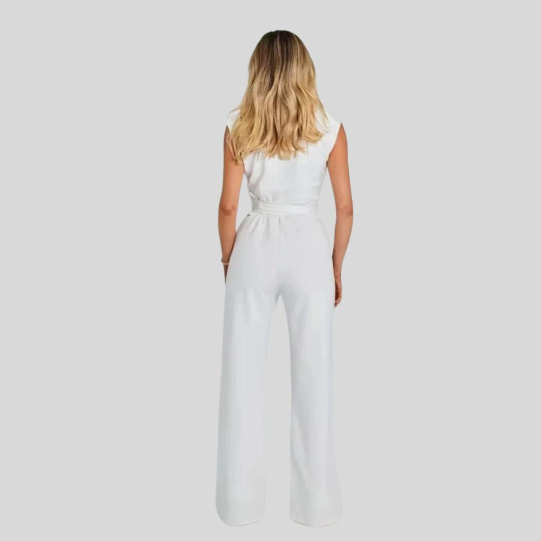 Bianca - Elegant sleeveless jumpsuit with waist cinching