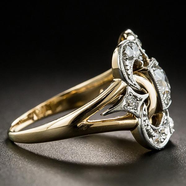 Isadora - Vintage style ring with diamond centrepiece