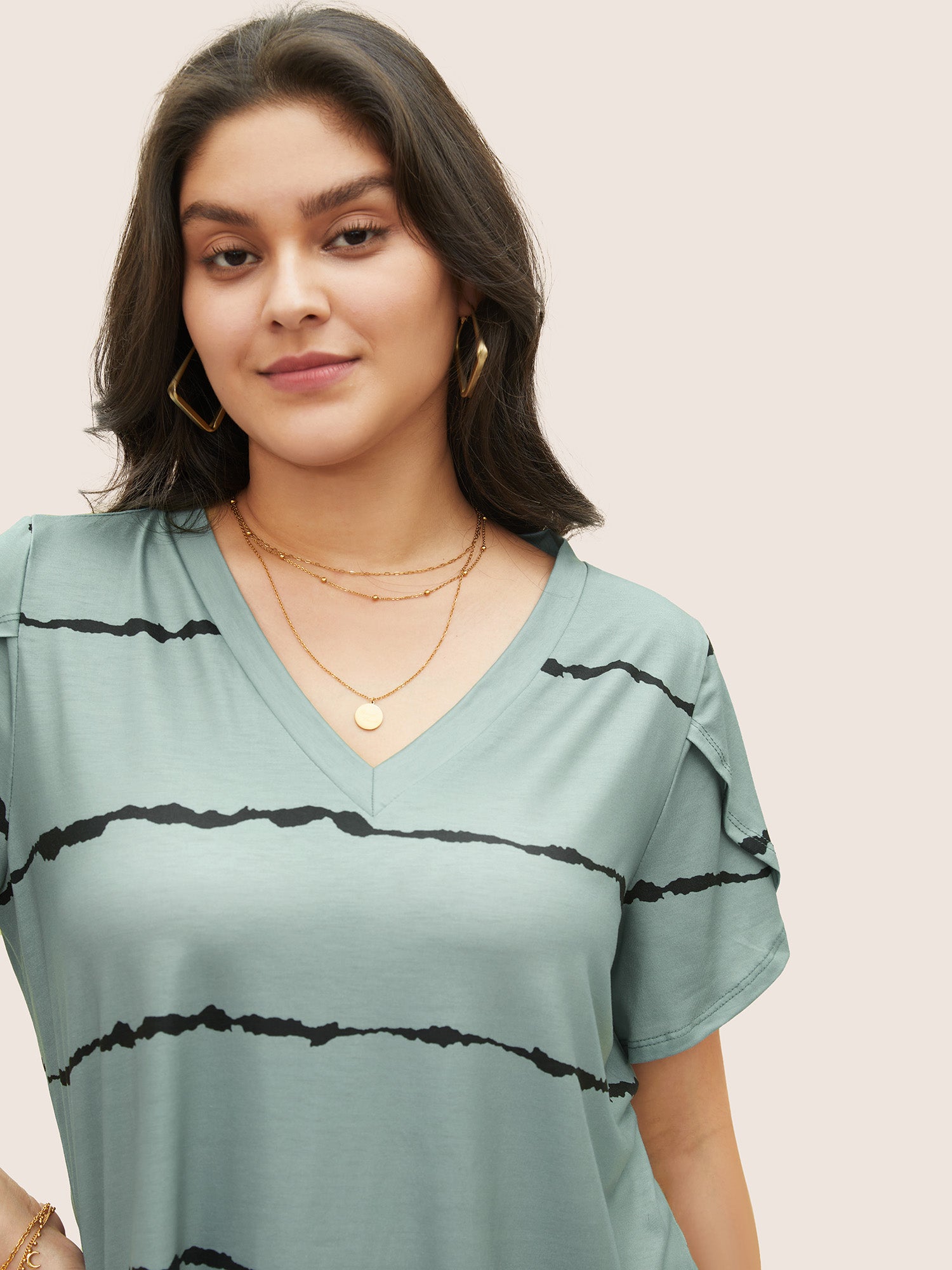 Striped Contrast Petal Sleeve T-shirt