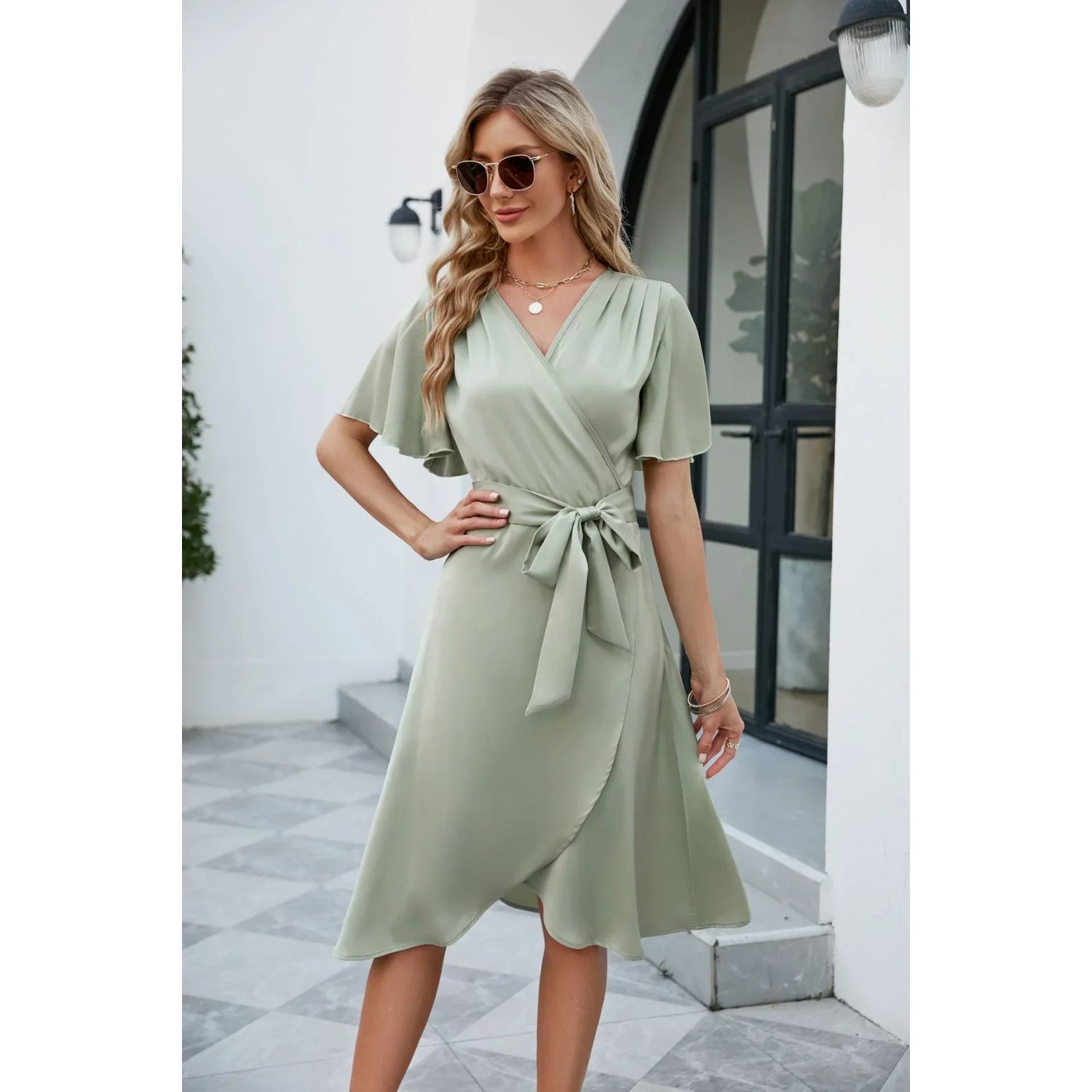 Tarah - Elegant Summer Dress with V-Neck