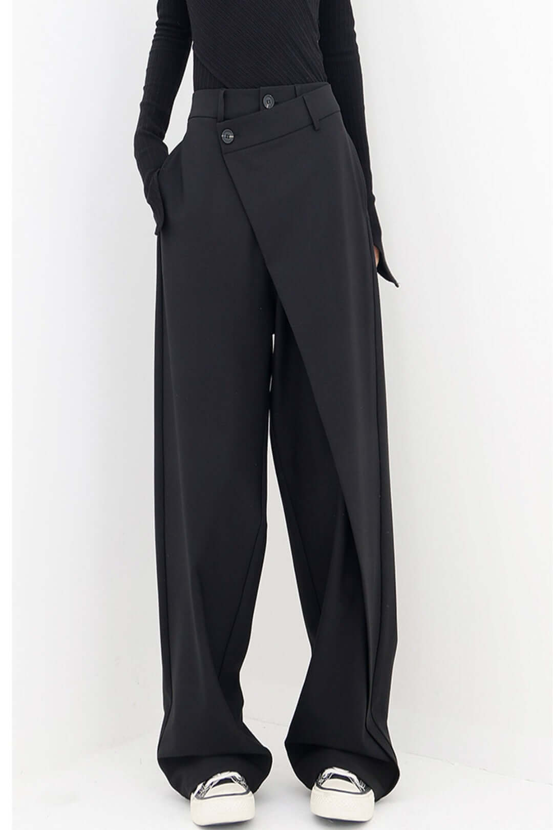 ASYMMETRIC BAGGY TROUSERS