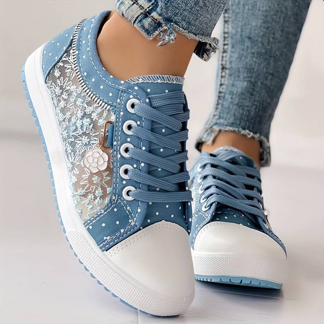 Emmie - Stylish trainers