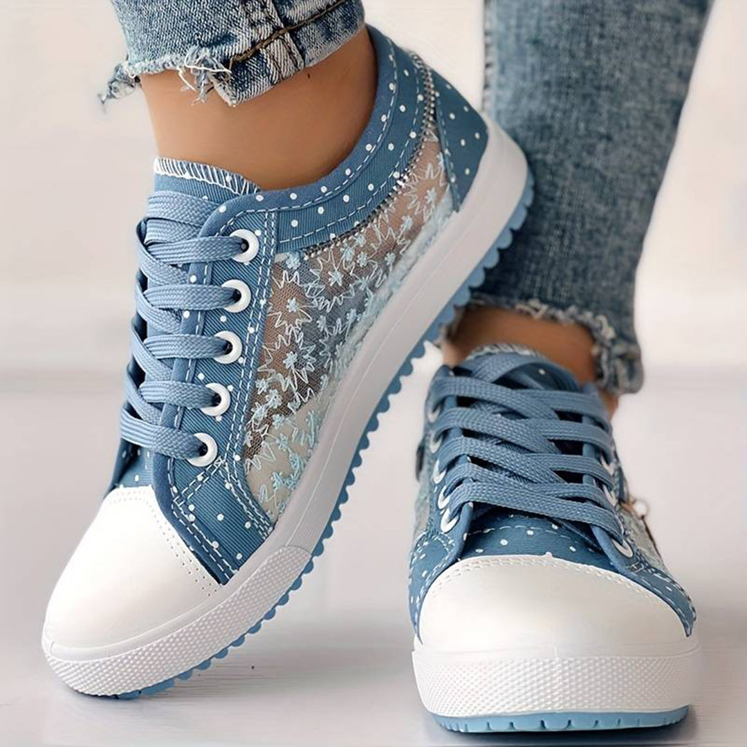 Emmie - Stylish trainers