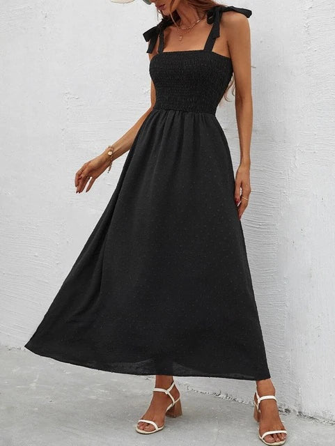 Slim-fit sleeveless dress