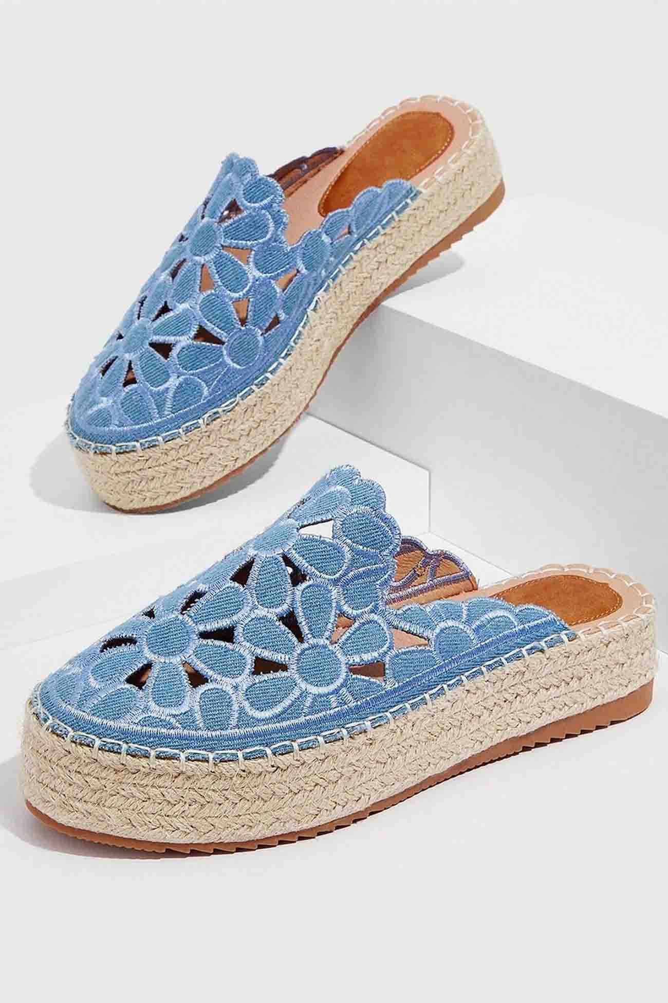 Grethe - blue fabric floral embroidered flat shoes