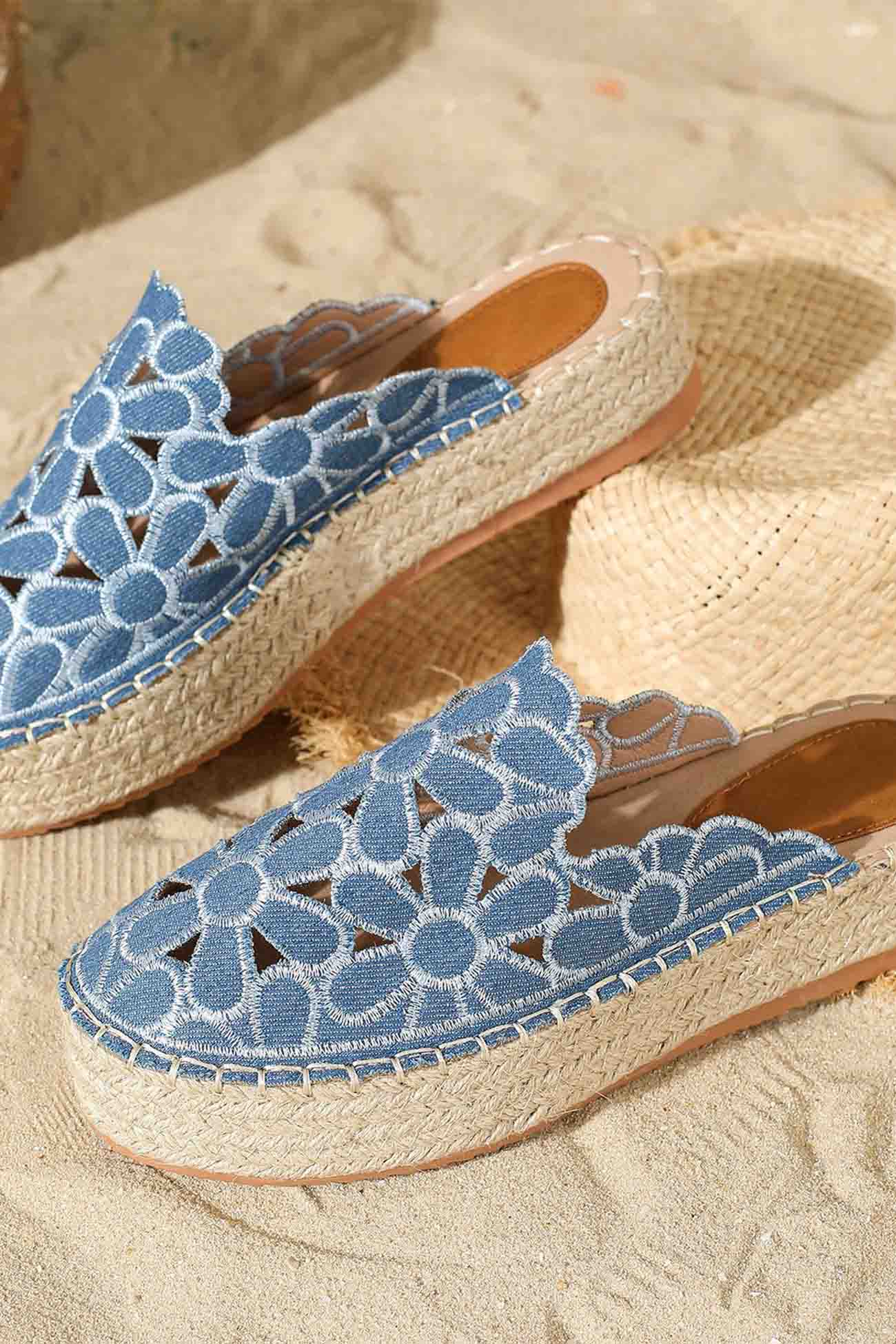 Grethe - blue fabric floral embroidered flat shoes