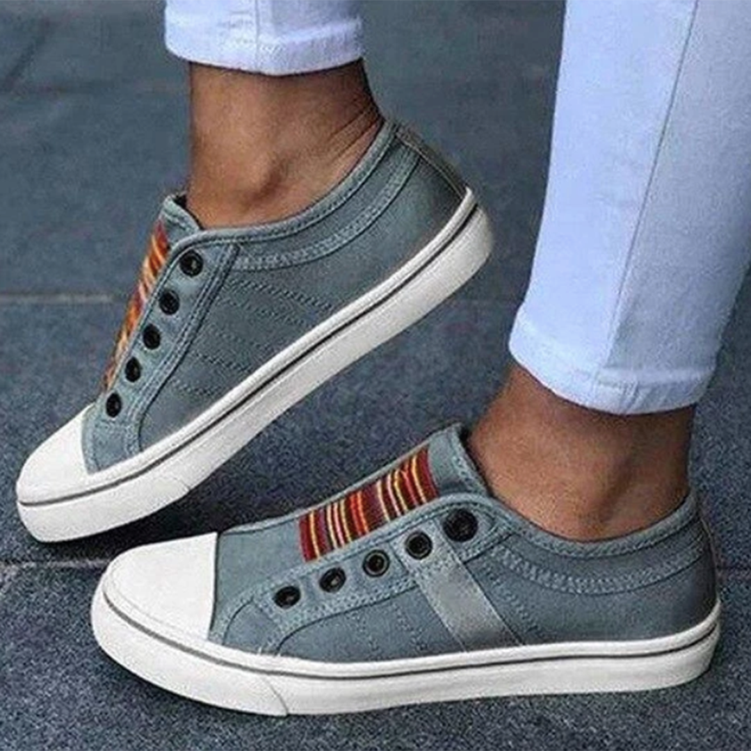 Arja - Casual Slip-on Sneakers