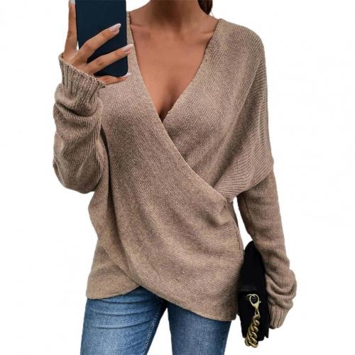 Fashionable jumper | Women's long sleeve jumper with deep V-neck in a single-colour knit look for casual cross-knit fashion