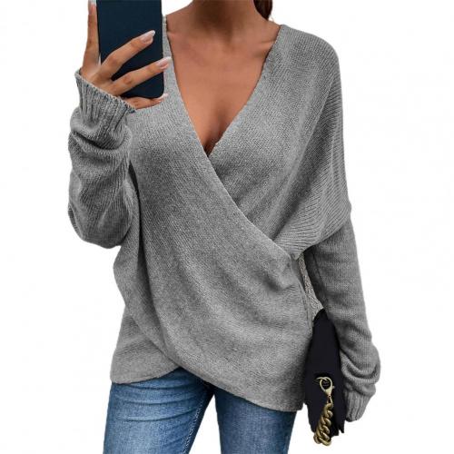 Fashionable jumper | Women's long sleeve jumper with deep V-neck in a single-colour knit look for casual cross-knit fashion