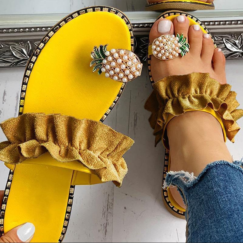 Livia - Ruffled sandals with pineapple detail