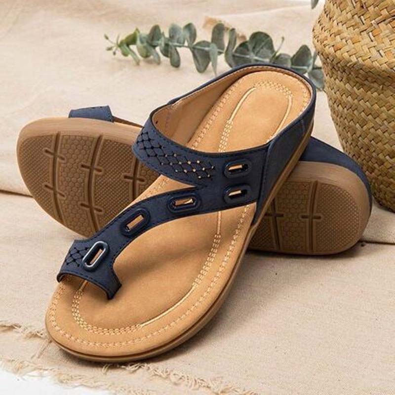 Chloe - Retro flip flops summer sandals