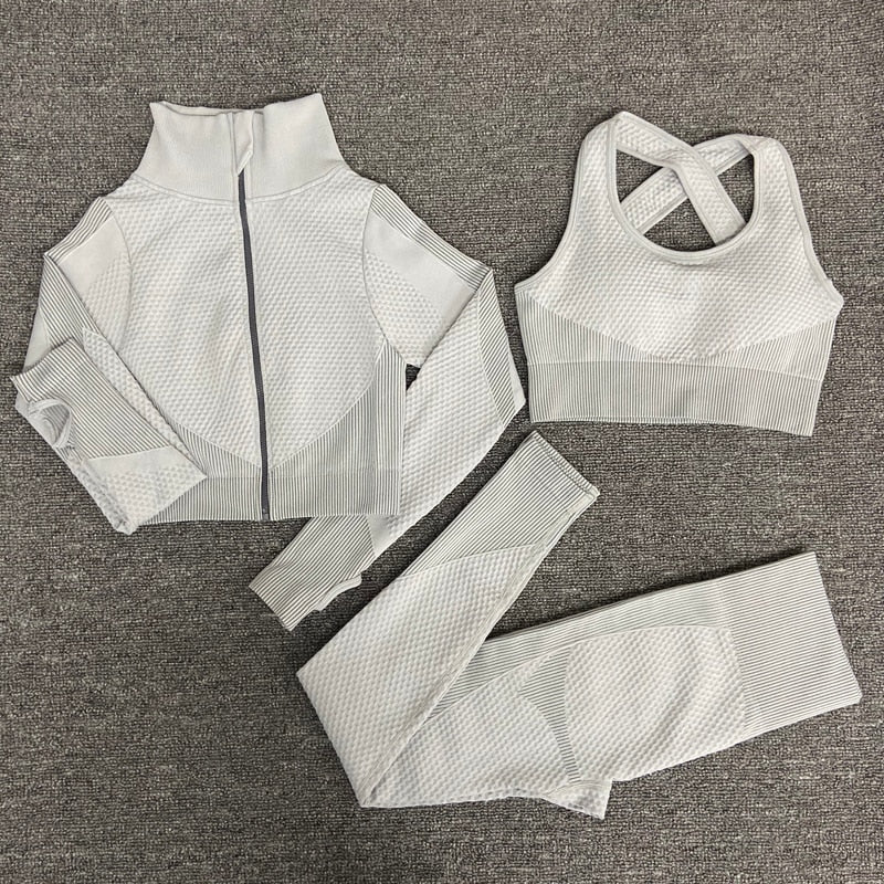 Yoga set for women - long-sleeved crop top & high-waisted leggings