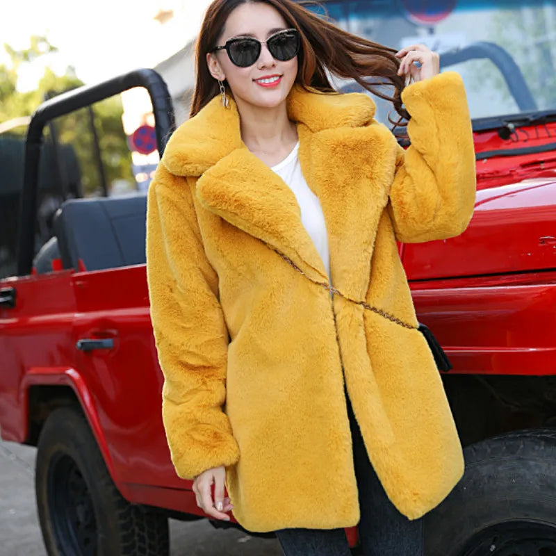 Women's Faux Fur Coat - Warm & Thick Lapel Winter Coat