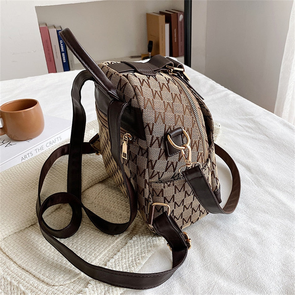 Phoebe - Stylish backpack with geometric pattern