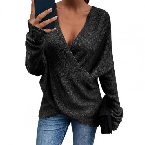 Fashionable jumper | Women's long sleeve jumper with deep V-neck in a single-colour knit look for casual cross-knit fashion