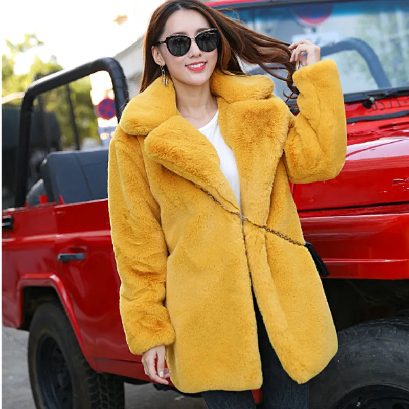 Women's Faux Fur Coat - Warm & Thick Lapel Winter Coat