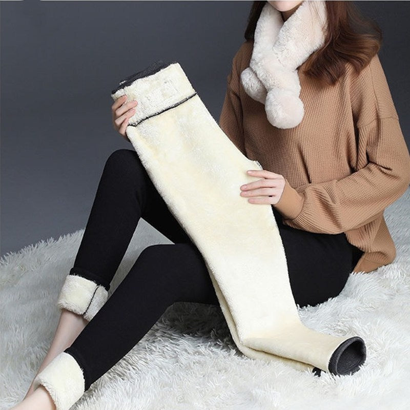 Tight thermal trousers for women