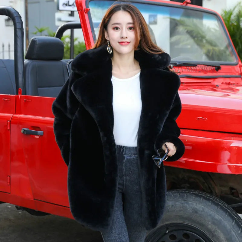 Women's Faux Fur Coat - Warm & Thick Lapel Winter Coat
