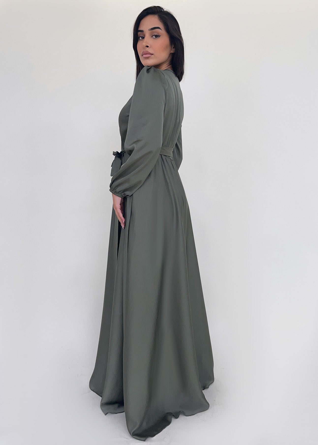 Stylish long dress for women - 2024 Edition