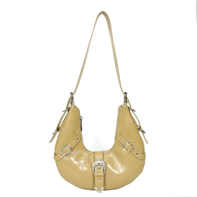 Lorelei - Fashionable shoulder bag with silver hardware accents