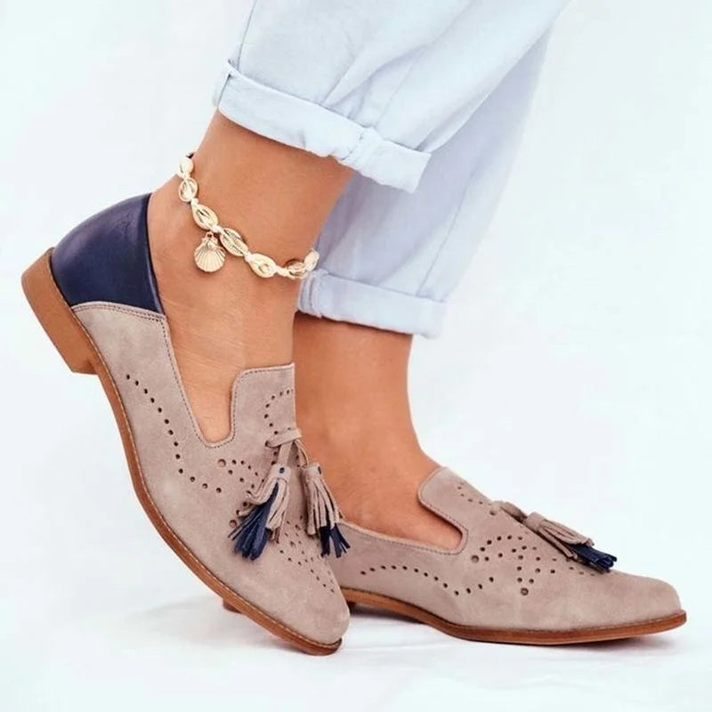 Sienna - Two-coloured loafers with tassels