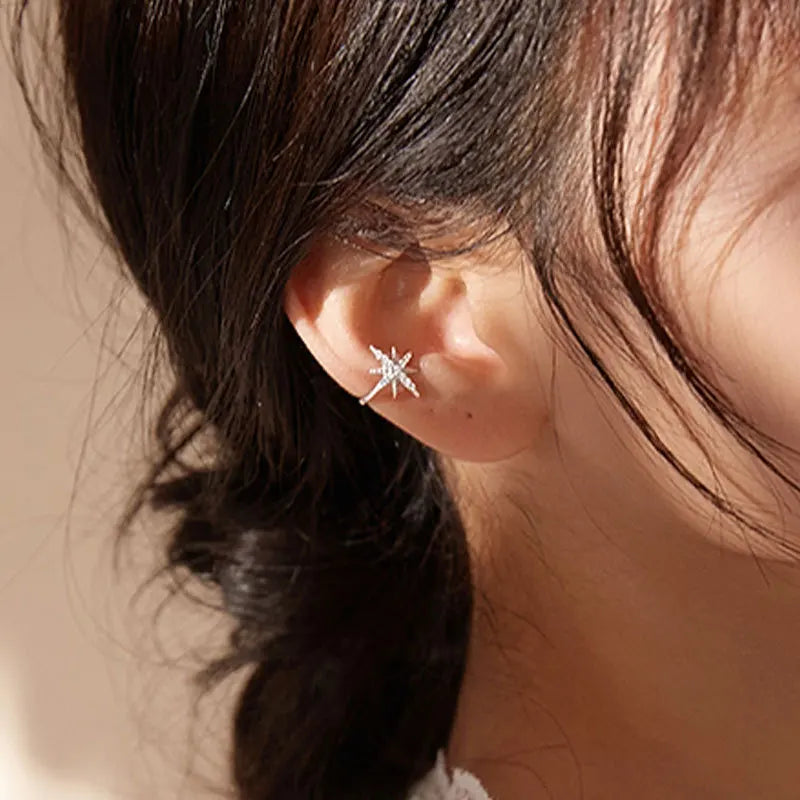 Elodia - Starburst stud earrings with rhinestone