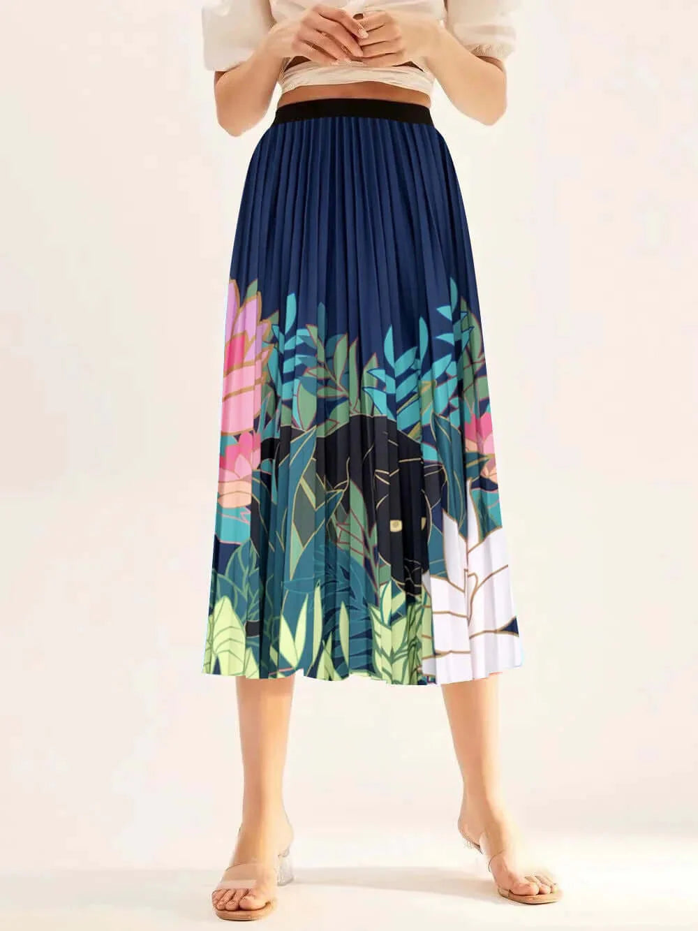 Pleated skirt with leaf pattern