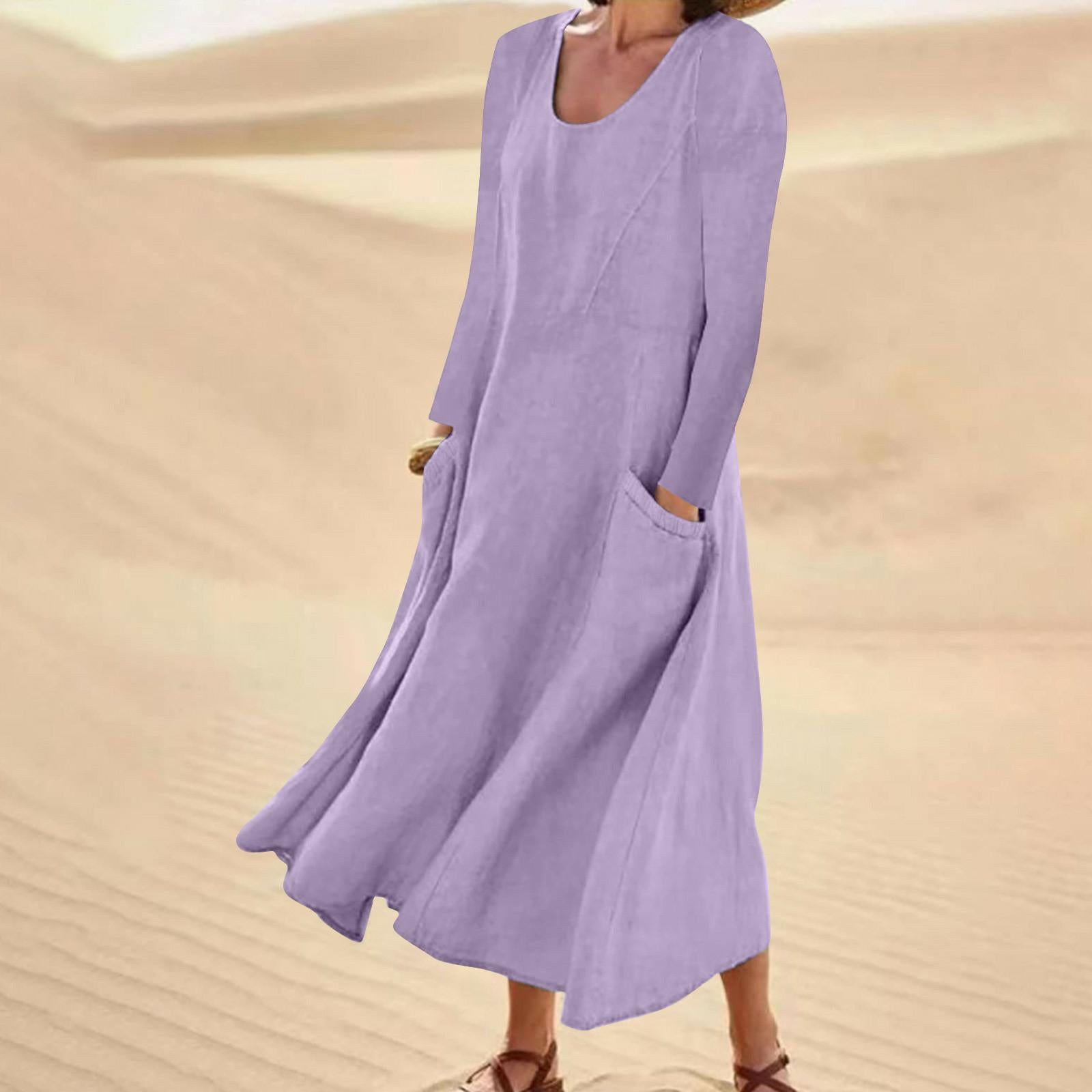 Single-coloured dress with long sleeves and round neckline