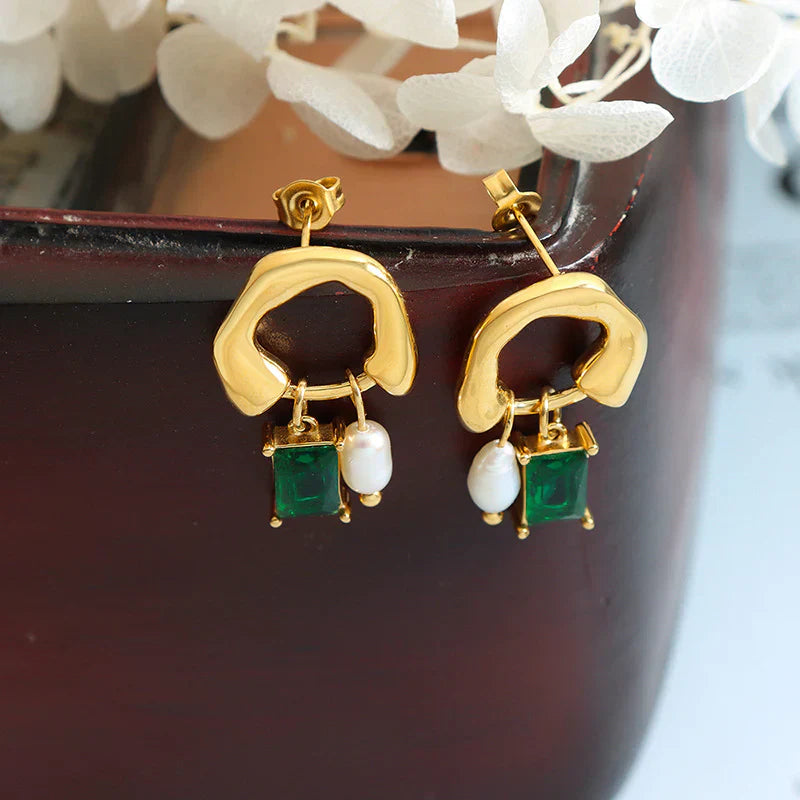 Catalina - Geometric emerald earrings with pearl detail