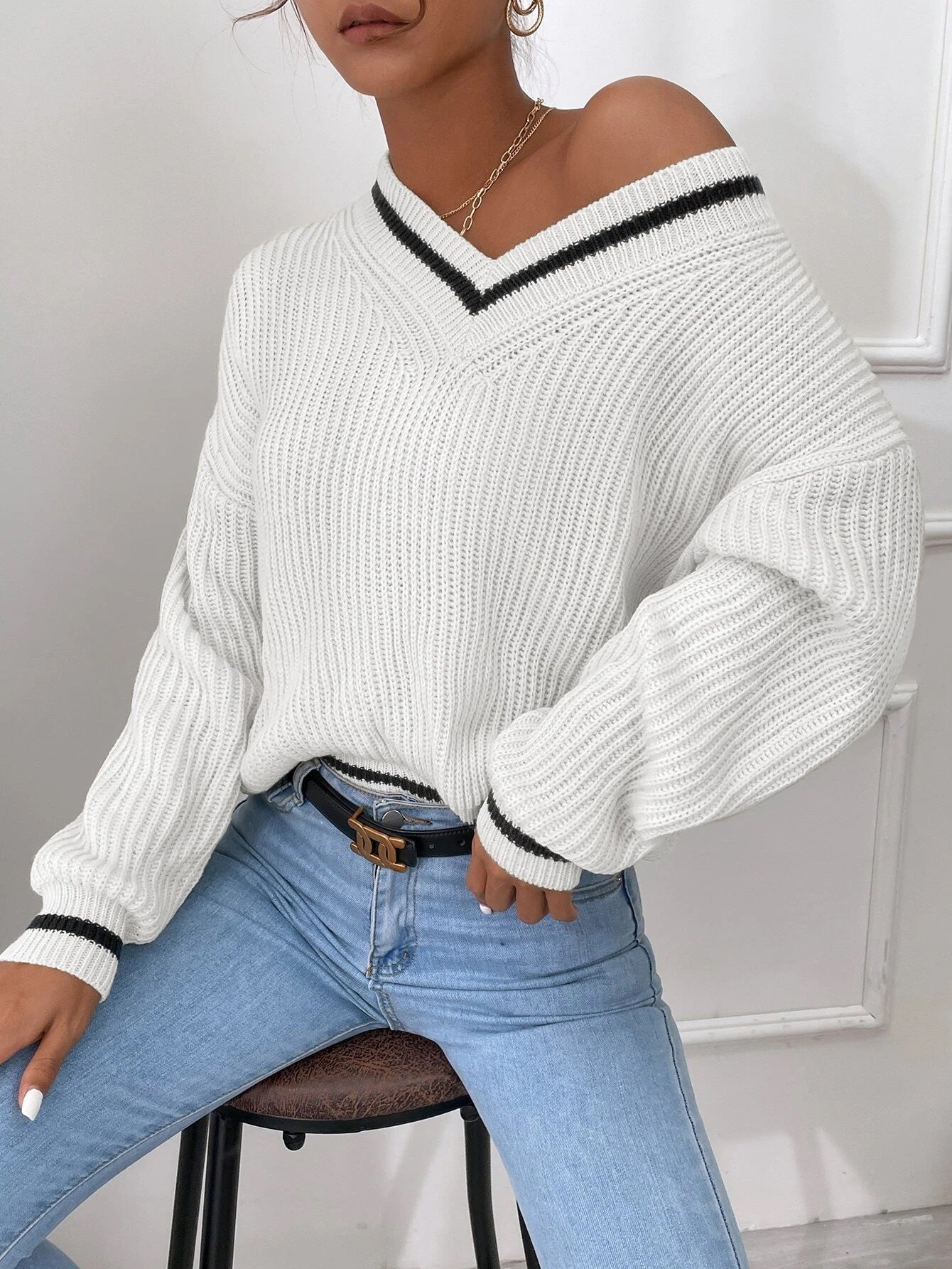 Sweater with patchwork V-neck