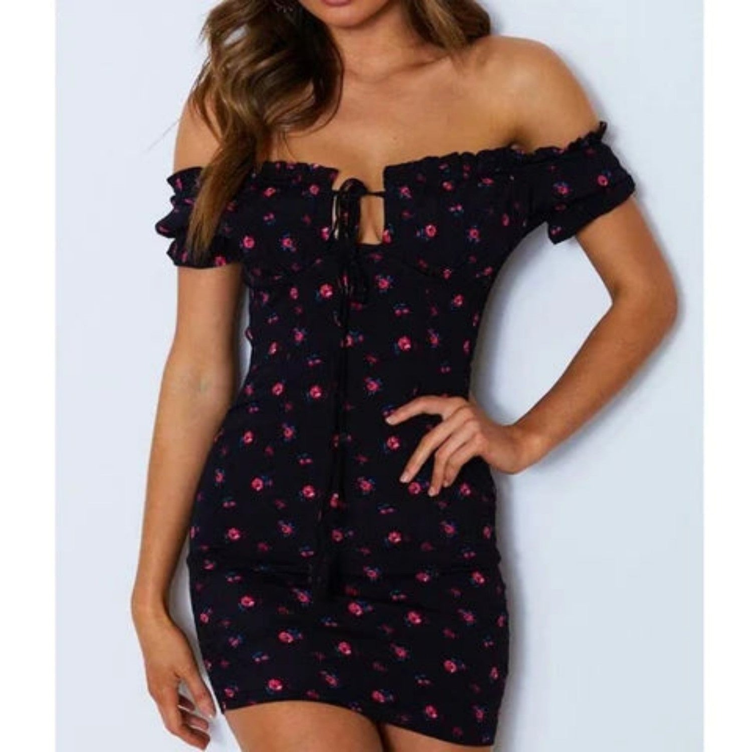 Viva - Off-shoulder Mini Dress With Rose Pattern