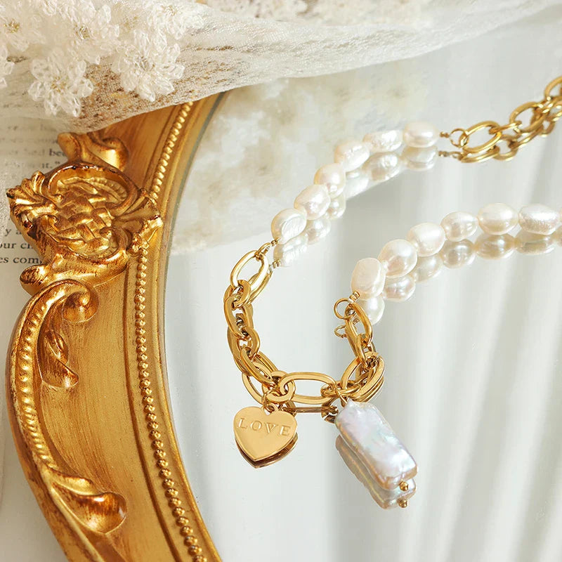 Valentina - Pearl accent necklace with love pendant