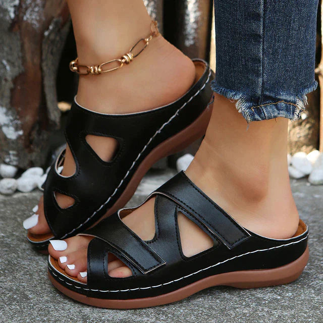 Sleek and supportive orthopedic general Sandals