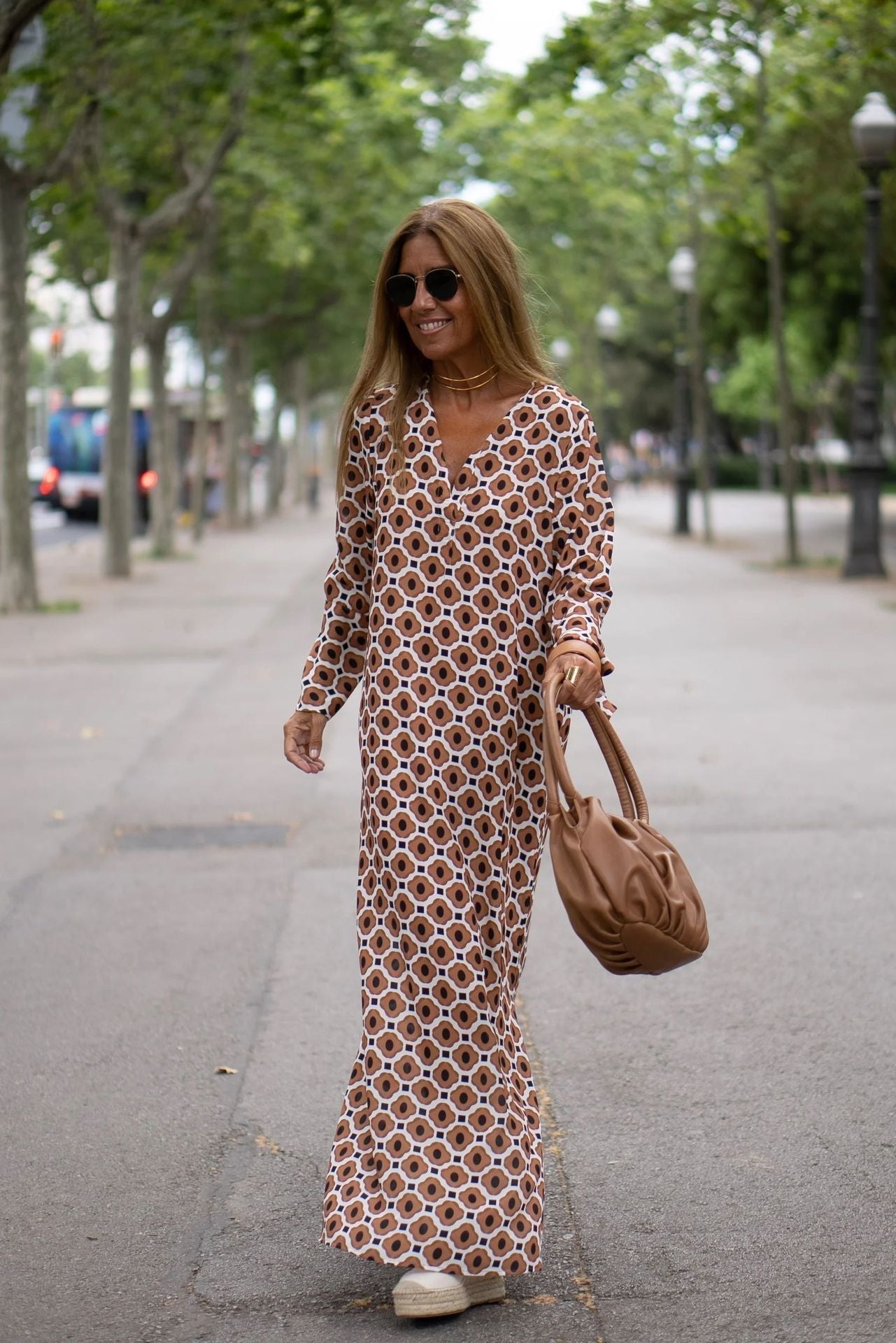 Stylish dress with brown pattern