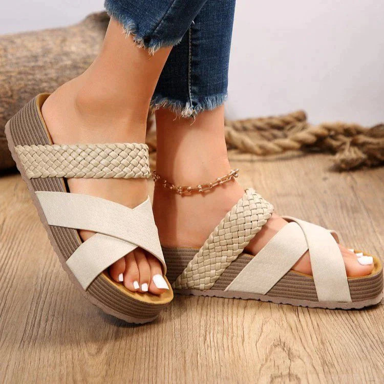 Relaxed and supportive orthopedic general Sandals