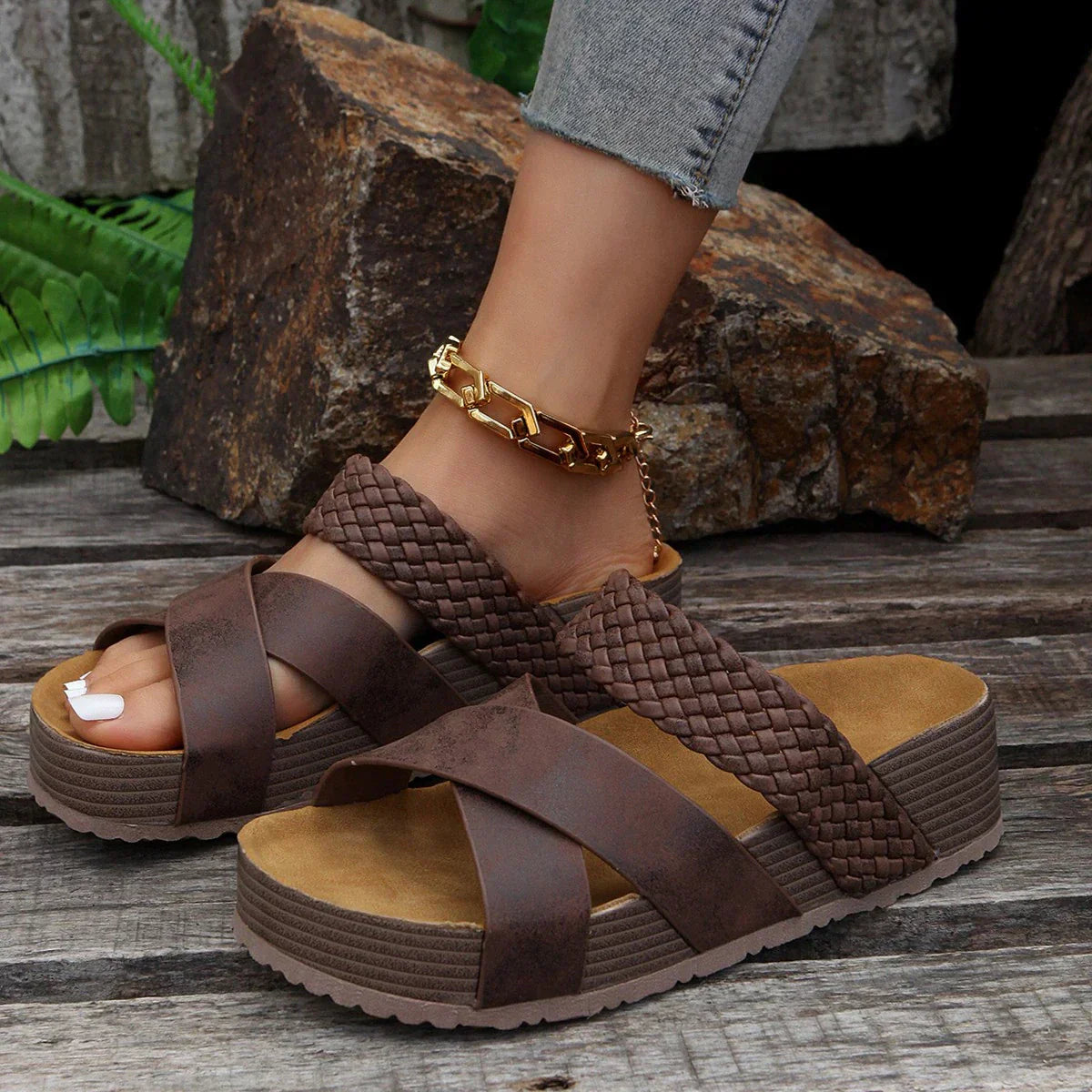 Relaxed and supportive orthopedic general Sandals