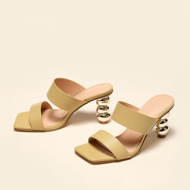 Kendall - Elegant sandals with heel and square toe