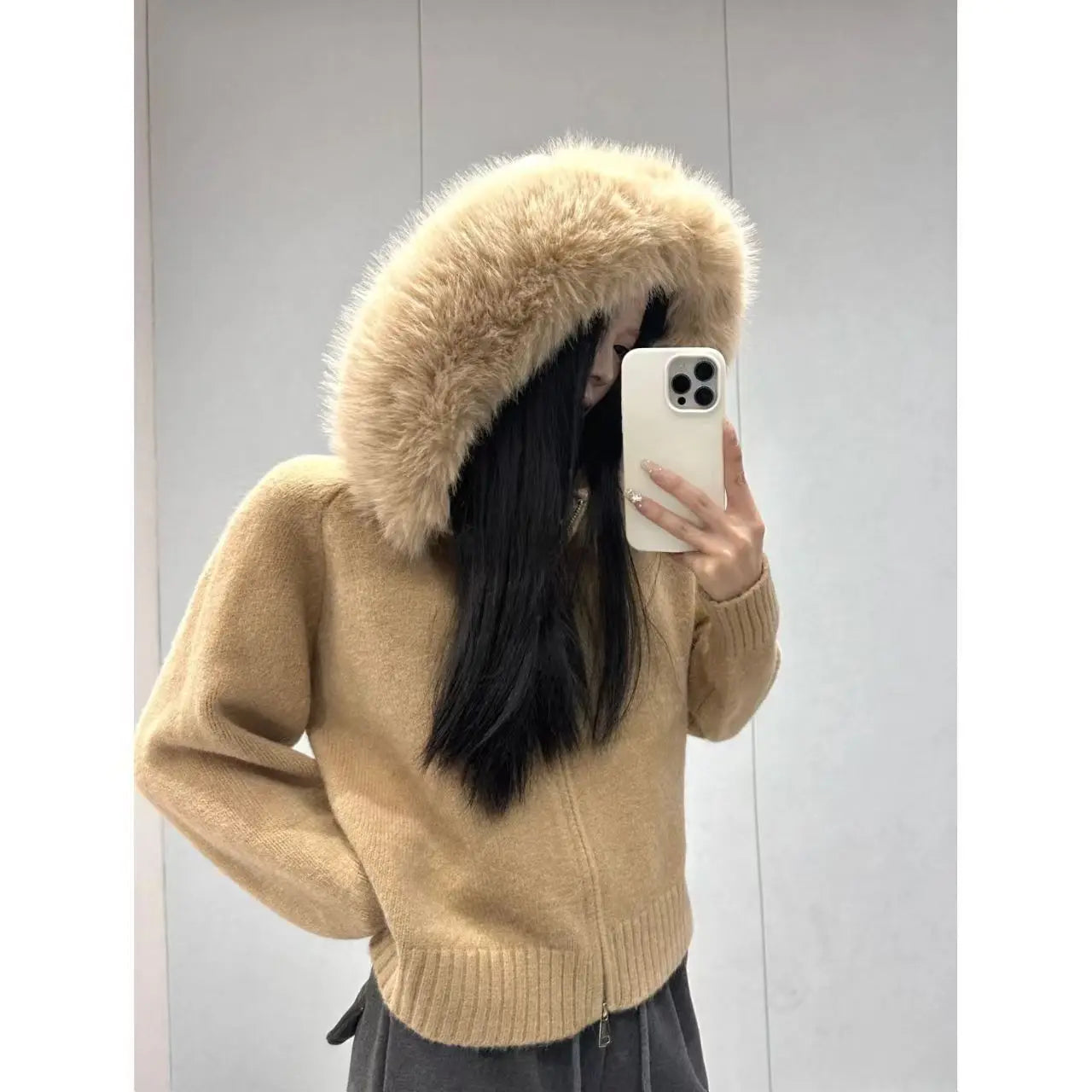 Women's Long-Sleeve Hoodie Jacket with Detachable Fur Collar - Stylish and Versatile Outerwear