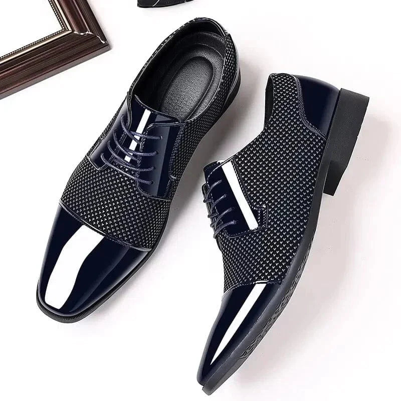 Altair - Lace-up shoes with textured surface