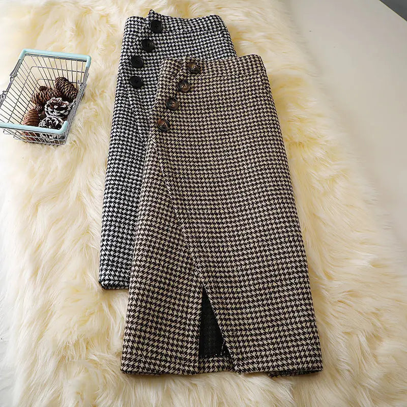 Giselle - Classic pencil skirt with houndstooth pattern