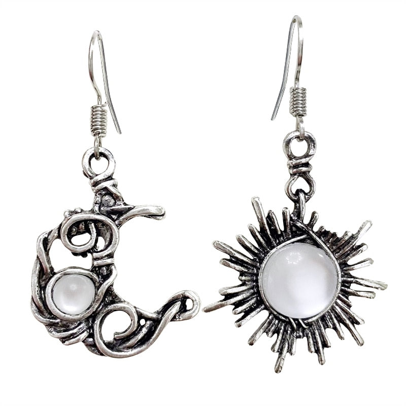 Graceful sun and moon earrings - Women's fashion Silver-coloured crystal earrings