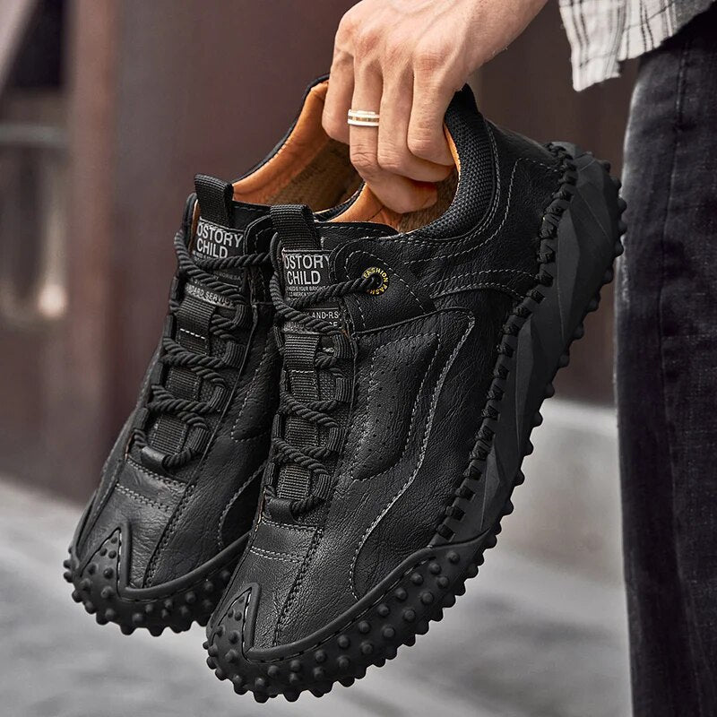 Aidan - Robust outdoor lace-up shoes with studded tread