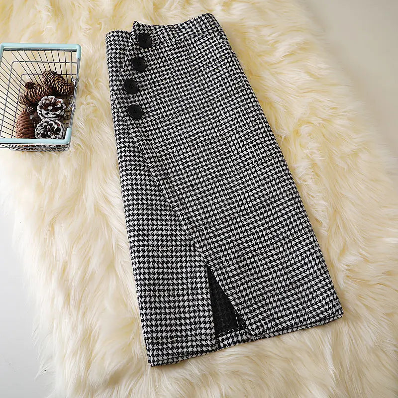 Giselle - Classic pencil skirt with houndstooth pattern