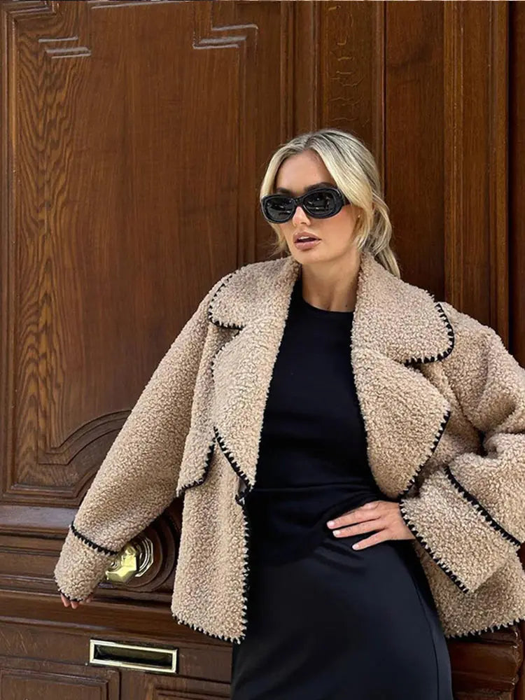 Elegant stitching lambswool jacket for women