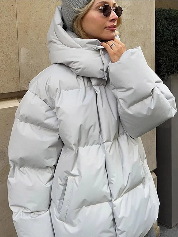 Stella - Stylish oversized hood