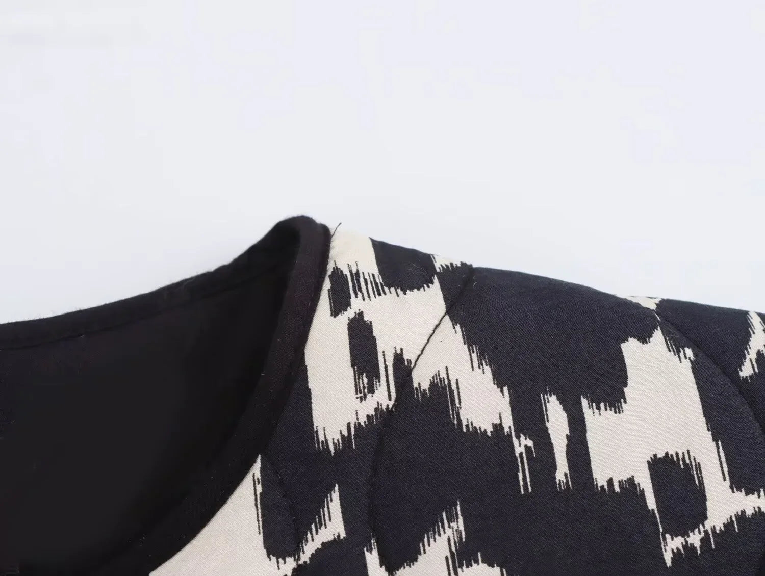Women's Oversized Leopard Print Long Sleeve Jacket with Buttons