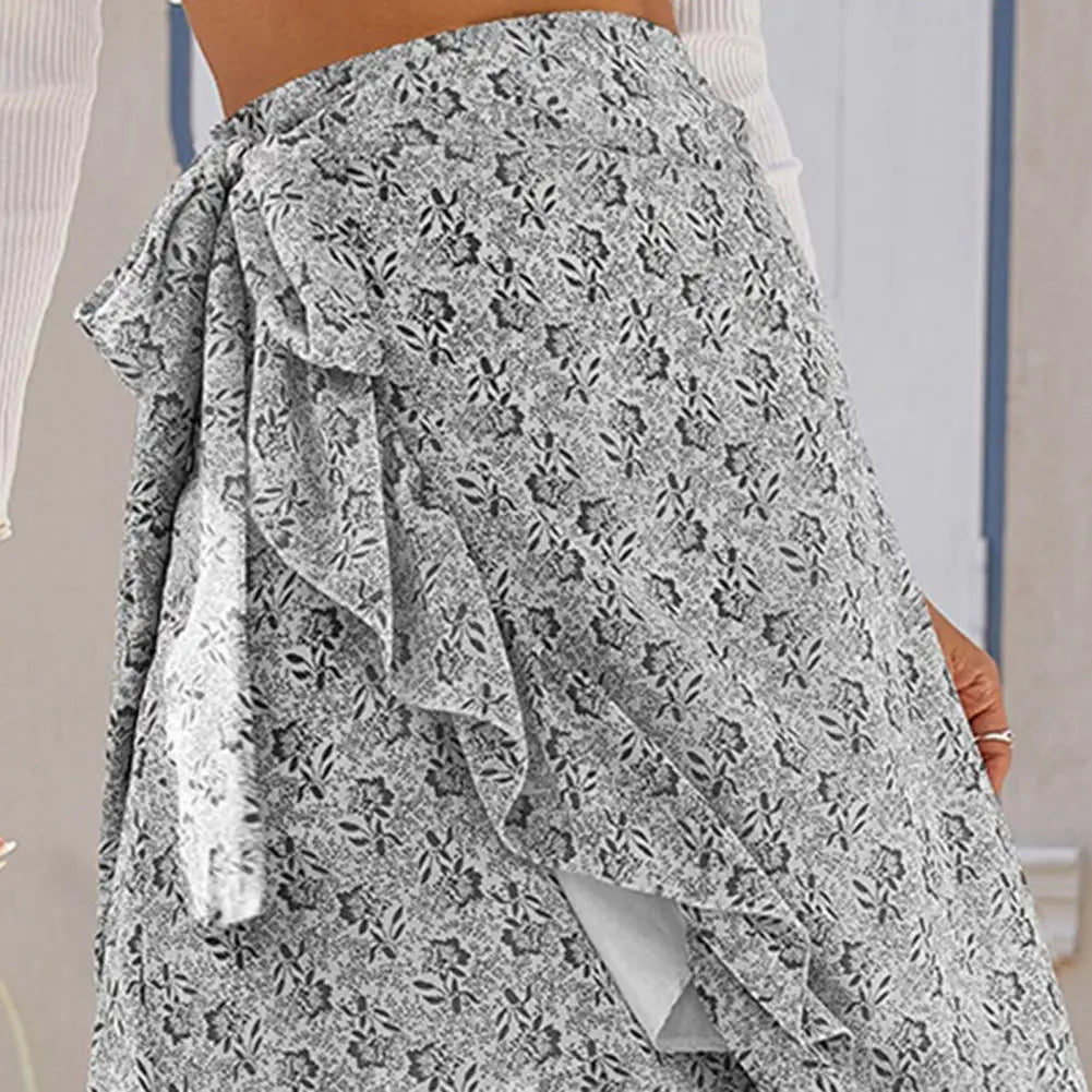 Seraphina - Flowing midi skirt with lace overlay