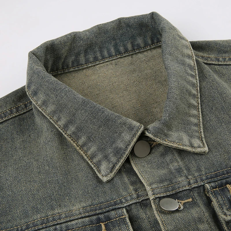 Jessy - Short denim jacket with large pockets