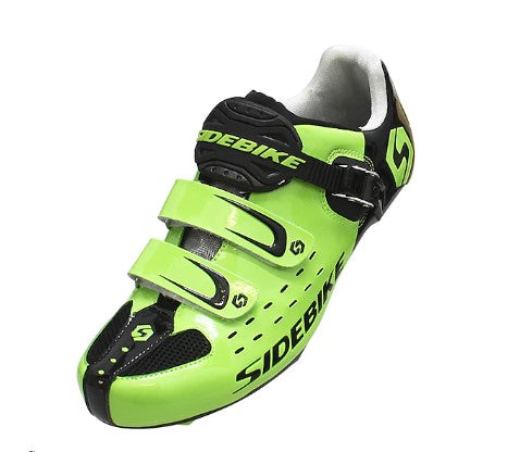 John – cycling shoes with pedal and toe post